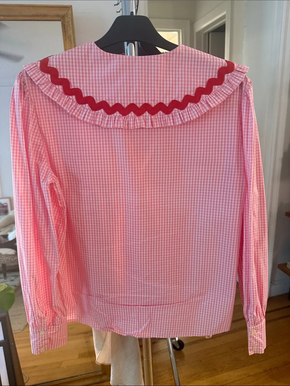 La Veste Pink Gingham Button-Up Blouse with Red Trim Collar - Picture 3 of 3